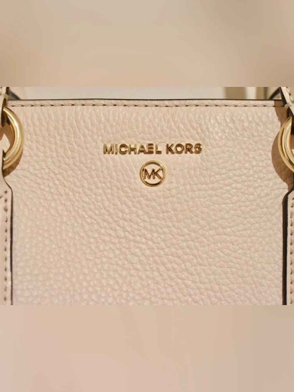 Michael Kors Handbag with Hand Straps - Beige. Used - Great Condition - Picture 6 of 10